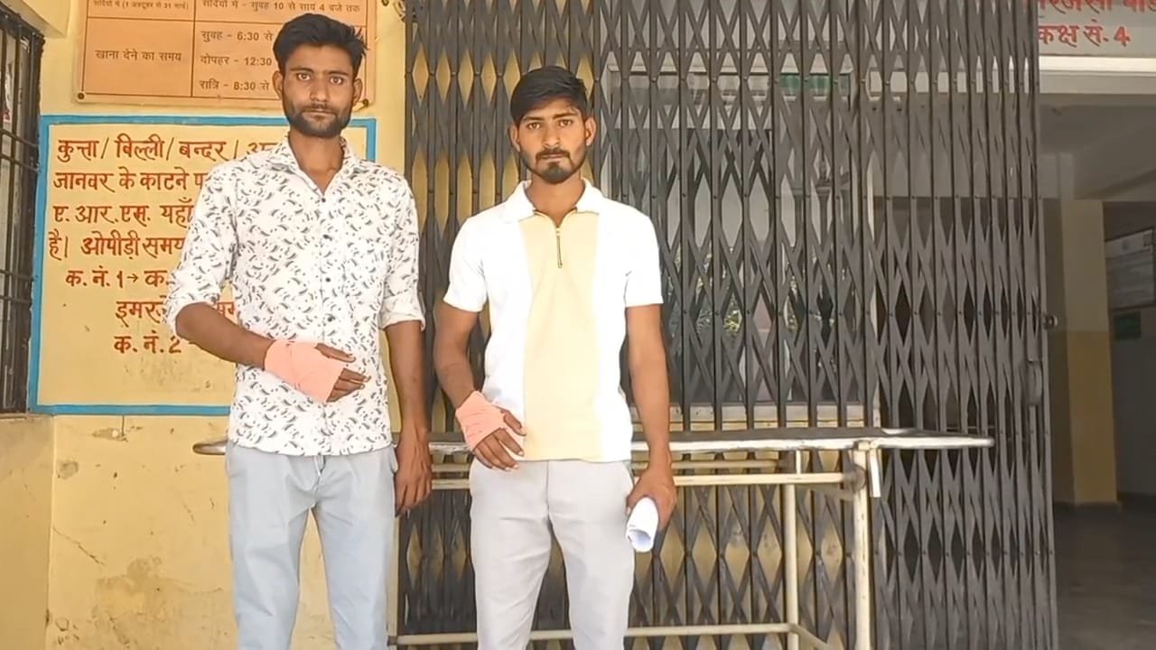 वीडियो बनाने पर खाकी का कहर: दरोगा ने दो भाइयों को थाने में दी 'थर्ड डिग्री', वीडियो वायरल होने पर लाइन हाजिर