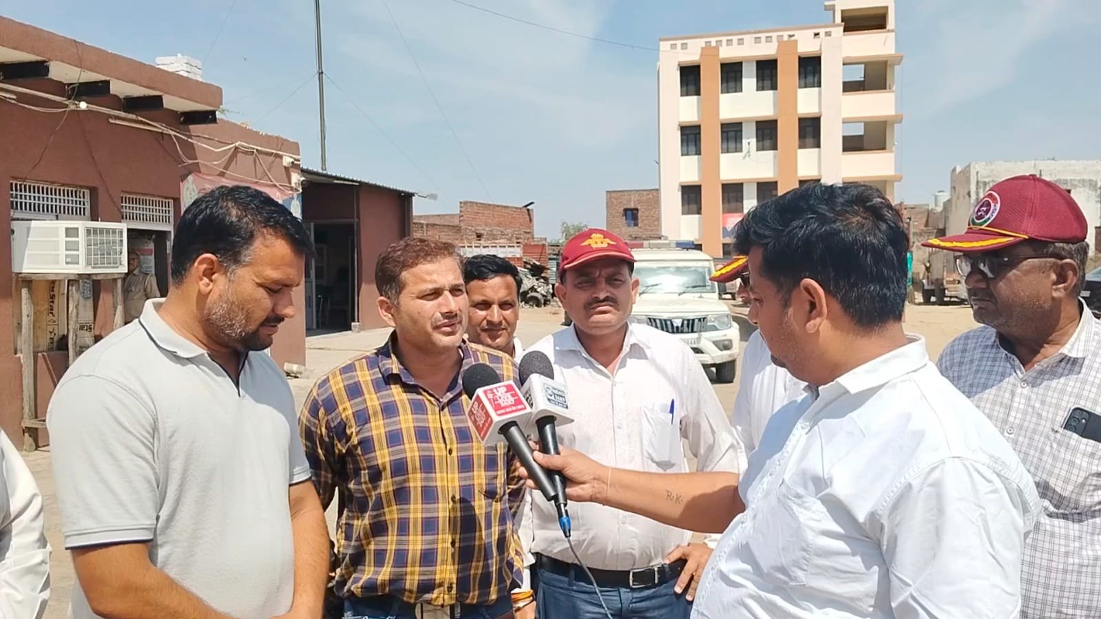 किरावली: सेना मेडल प्राप्त जवान के घर में घुसकर तांडव, वृद्ध माँ से मारपीट और बहू से अभद्रता; मुकदमा दर्ज