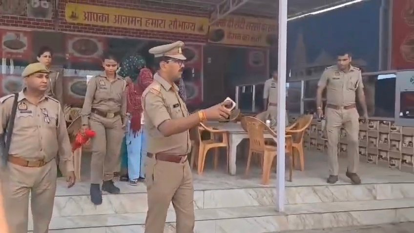 मथुरा: 'चोटी वाला' ढाबे पर सेक्स रैकेट का भंडाफोड़, 5 युवतियां और 4 ग्राहक गिरफ्तार