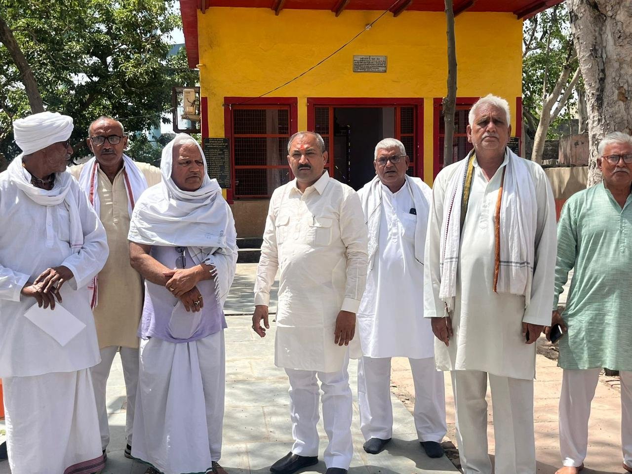 किरावली के मौनी बाबा धाम मंदिर का होगा कायाकल्प: विधायक चौधरी बाबूलाल के प्रयासों से सुन्दरीकरण को मिली मंजूरी