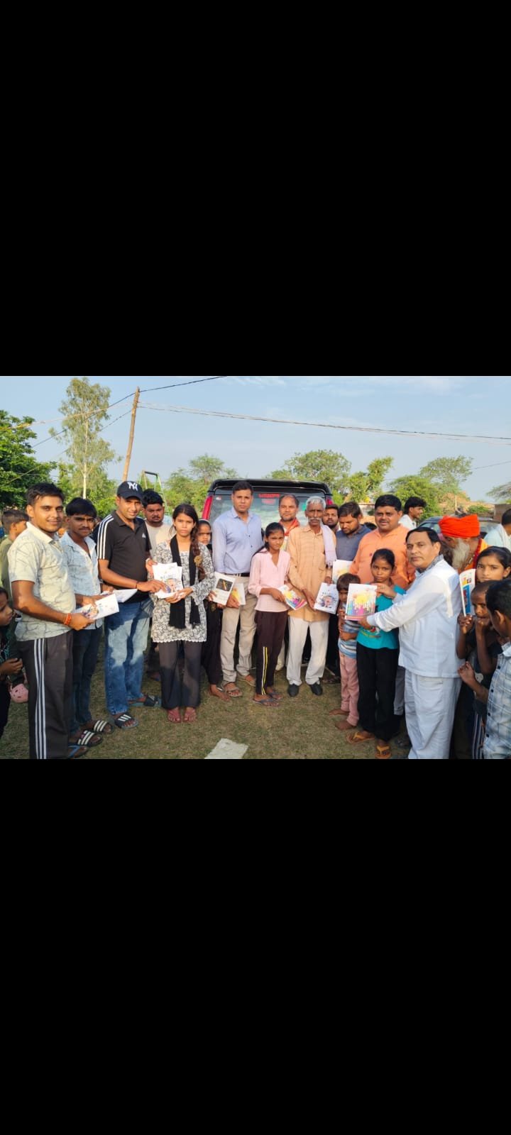 विश्व पर्यावरण दिवस पर पुरुषार्थ सेवा संगठन ने दूरा में किया पौधों का वितरण, संतों का किया सम्मान