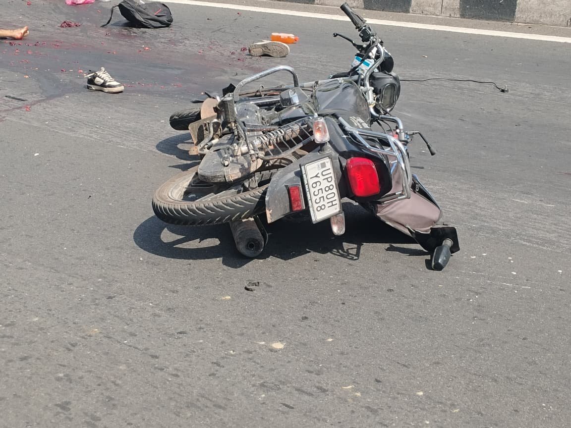 आगरा-जयपुर हाईवे पर भीषण सड़क हादसा: महुअर फ्लाई ओवर और अभूआपुरा नहर के बीच अज्ञात वाहन ने बाइक सवार को रौंदा, मौके पर मौत