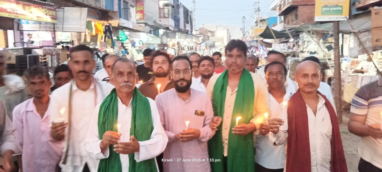 बिहार एनकाउंटर के विरोध में किरावली में भाकियू (अमर टिकैत) का कैंडल मार्च, पीड़ित परिवार के लिए मांगी न्याय की गुहार