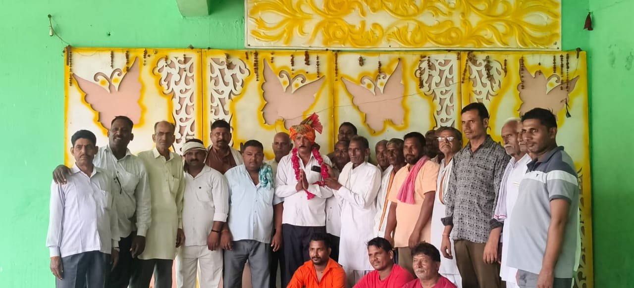 किरावली: 19 सितंबर को निकलेगी माँ नारायणी माता की भव्य शोभायात्रा, सेन समाज की बैठक में कार्यकारणी गठित